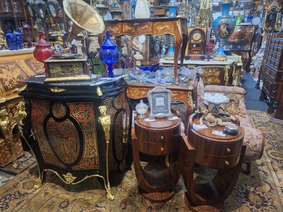 Móvel aparador Francês