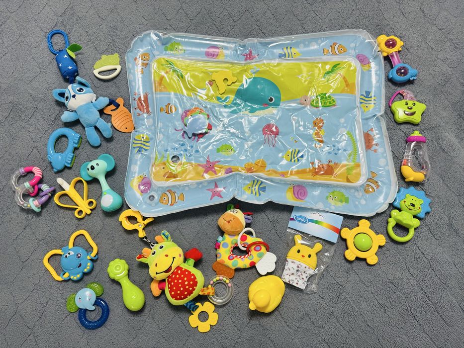Набір іграшок для найменших