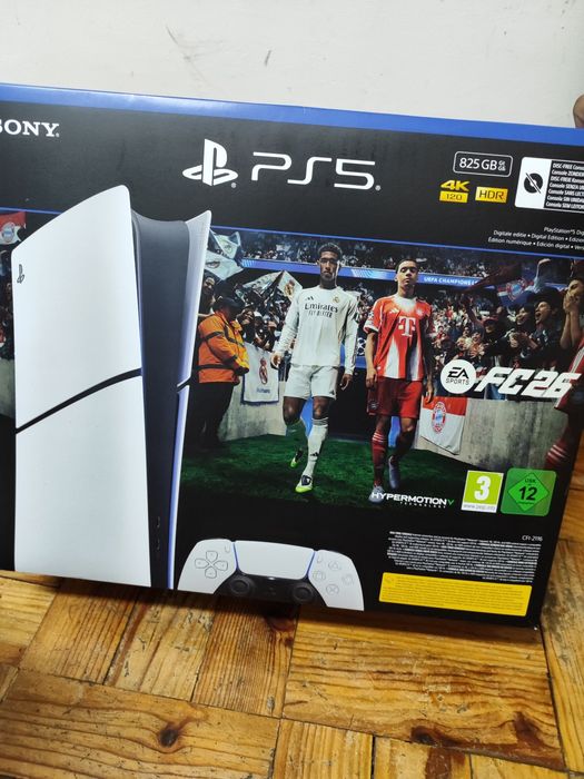 PlayStation 5 Slim 825GB