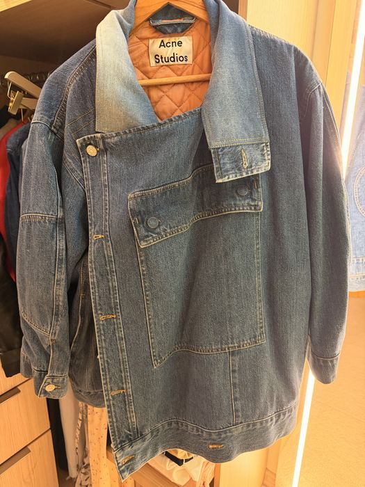 Продам джинсовий бомбер Acne