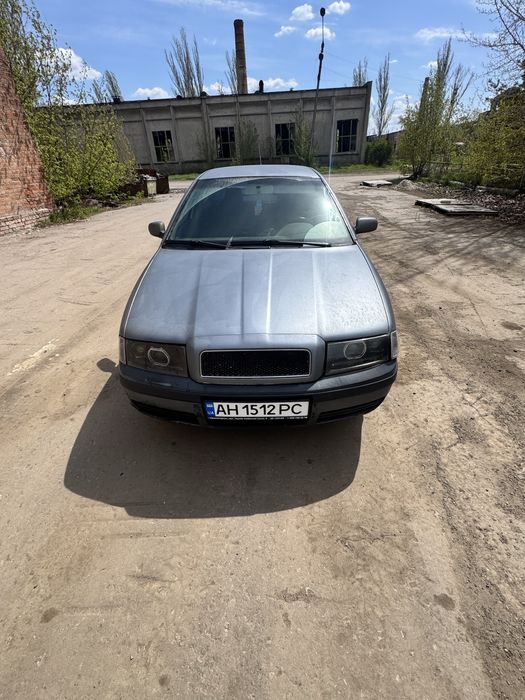 Шкода октавя тур 1,8 турбо