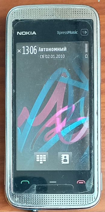 NOKIA 5530  XpressMusic сенсорний телефон