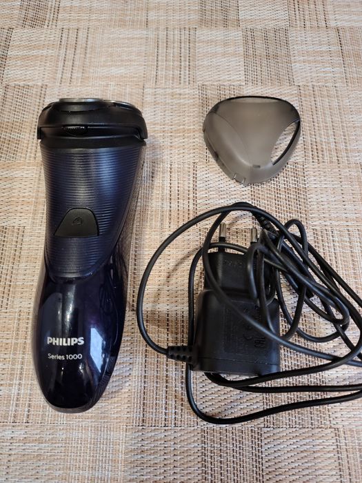Електробритва Philips Series 1000