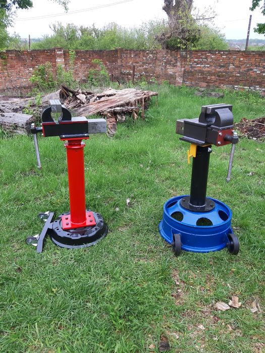 Тіски ударостійкі стальні