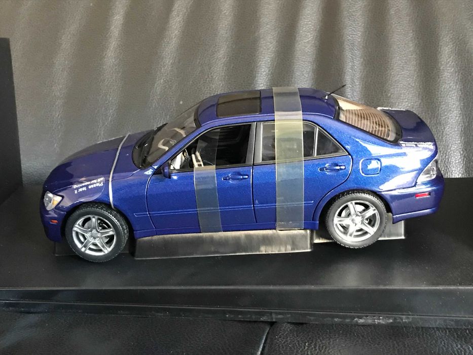 LEXUS IS300 AUTOart ミニカー 1/18 青 Autoart 2002 Lexus IS300 1:18 Scale Diecast Model Car blue w