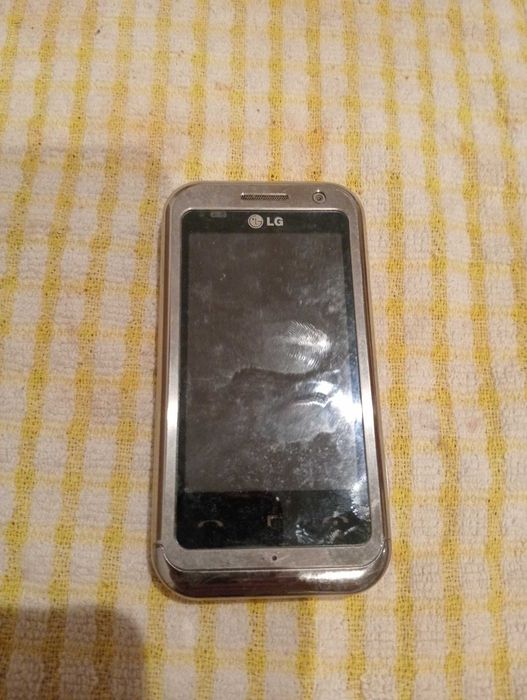 Telemóvel LG KM 900 Arena