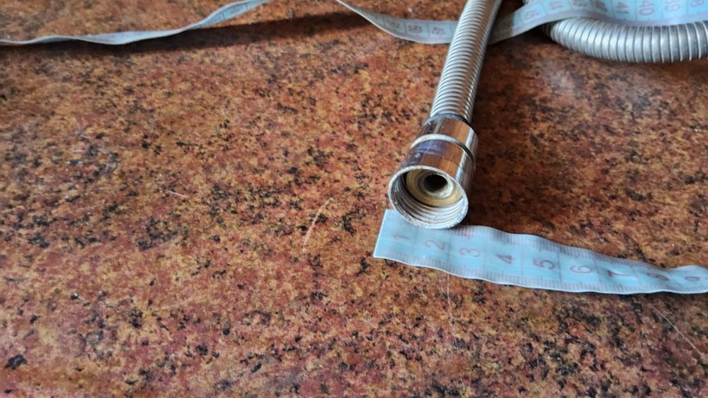 Шланг для душа длина 180 см с лейкой.