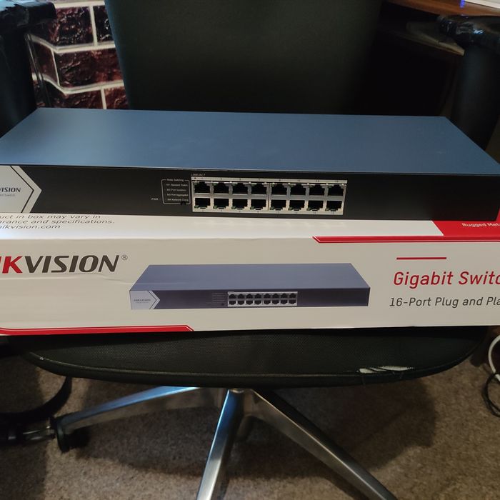 Hikvision DS-3E0516-E (B) комутатор