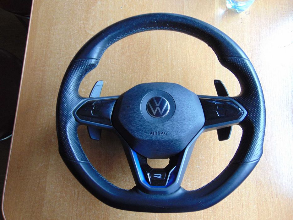 kierownica kompletna vw golf VIII R tiguan R arteon  passat grzana