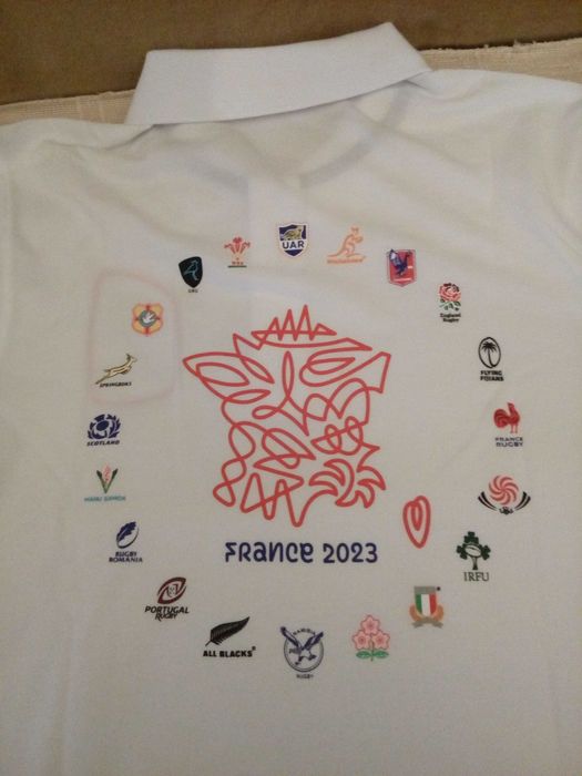 Polo comemorativo do Campeonato Mundial de Rugby 2023 France