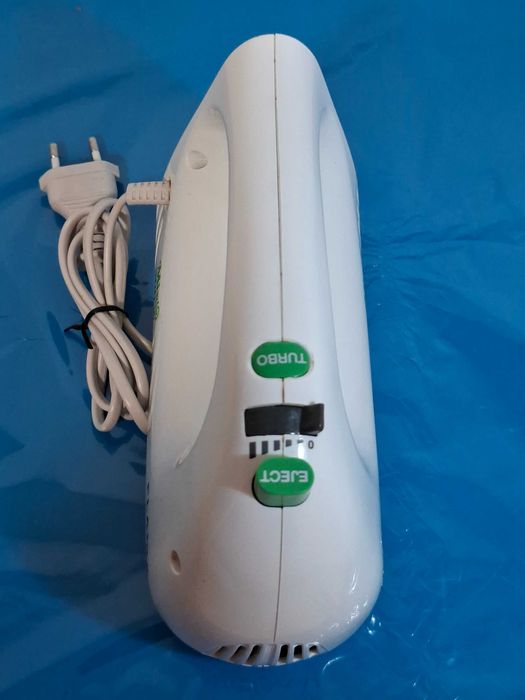 Batedeira FLAMA 1405FL (300 W - Branco)