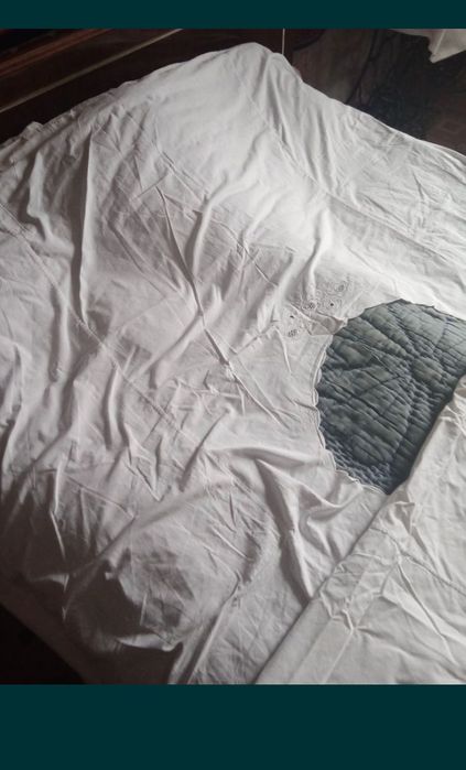 Продам пододеяльник..простынь..