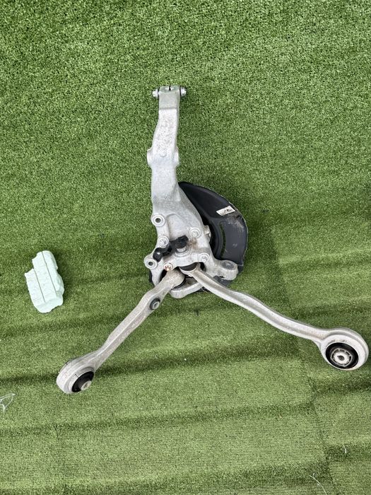 Цапфа ричаги w222 s class Мерседес ступеца mercedes АвтоРозборка