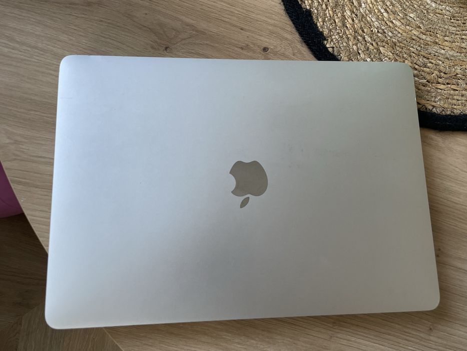 Laptop Apple MacBook Pro 13” 16GB 256GB Touchbar