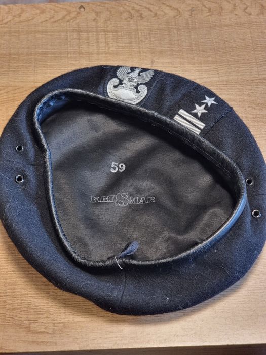 Beret wojskowy krysmar rozmiar 59