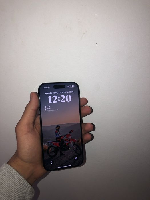 Vendo iphone 16 pro 256g