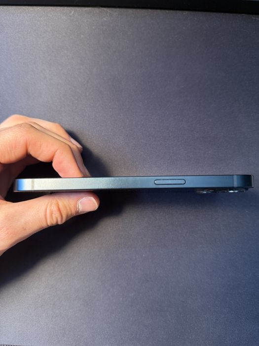 Iphone 13 256gb Niebieski + trzy case