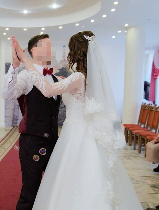 Фата двошарова з мереживом