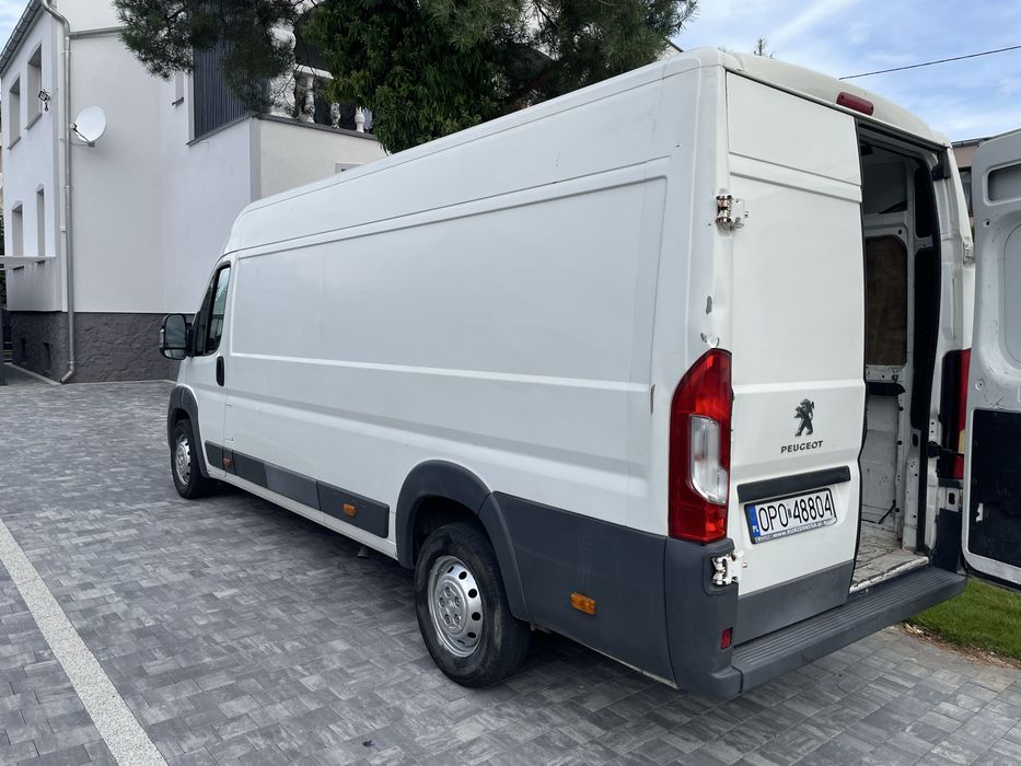 Busy do wynajęcia 9osobowy i dostawczy  blaszak 1,8x4x1,8h, klima, podłokietniki, możliwy box dachowy
