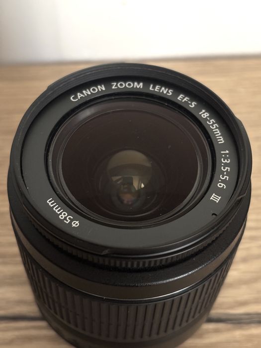 Obiektyw Canon EF-S 18-55mm