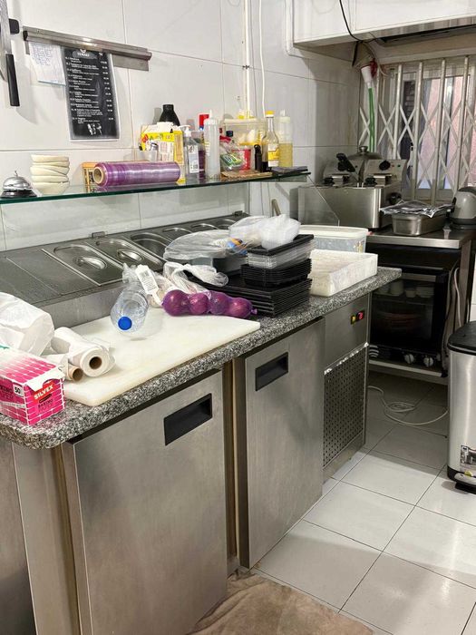 Restaurante com bar no bairro Alto