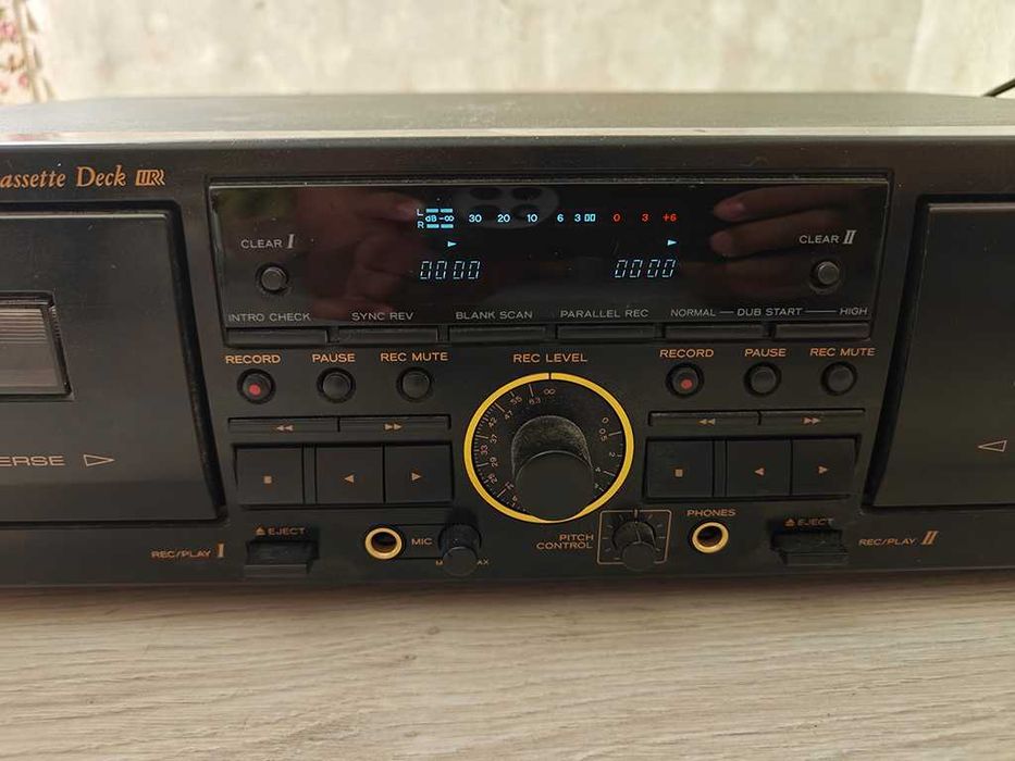 Leitor de Cassetes Duplo TEAC W-860R - Dolby B/C, HX Pro