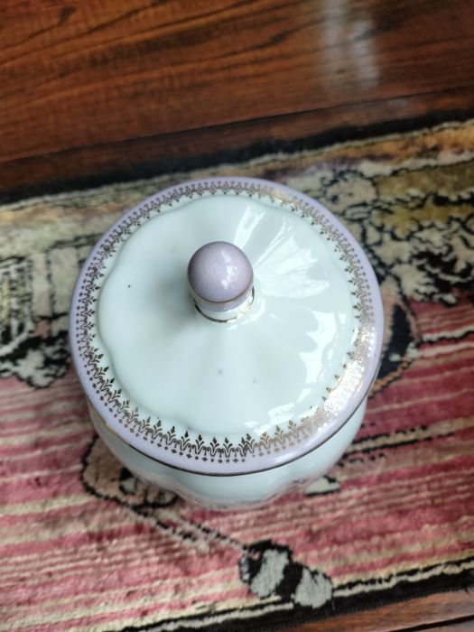 Бисквитница. Фарфор.Silrsia.