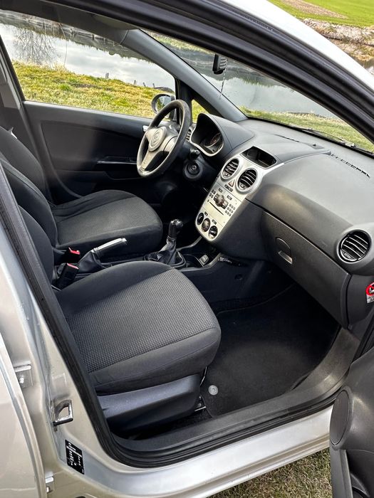 Opel Corsa D 2012