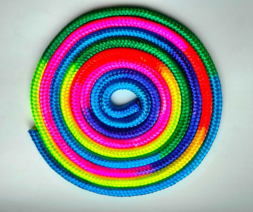 Скакалка гімнастична для художньої гімнастики  ф8 мм "Веселка".