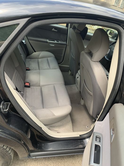 VOLVO S40 для військових