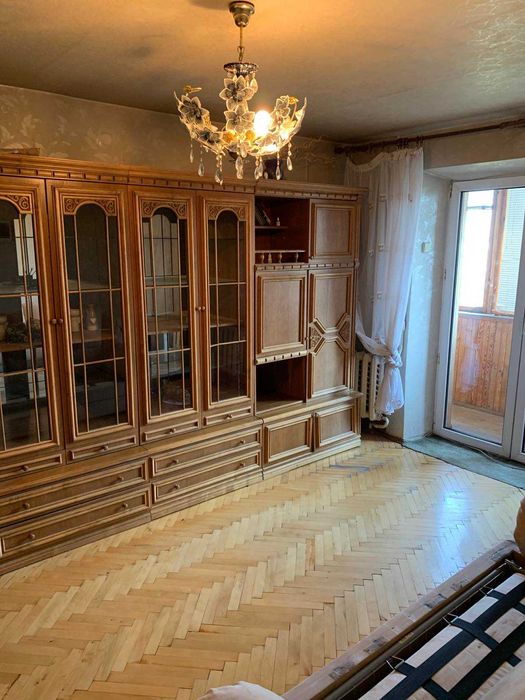Двухкомнатная срочно  сдам квартиру