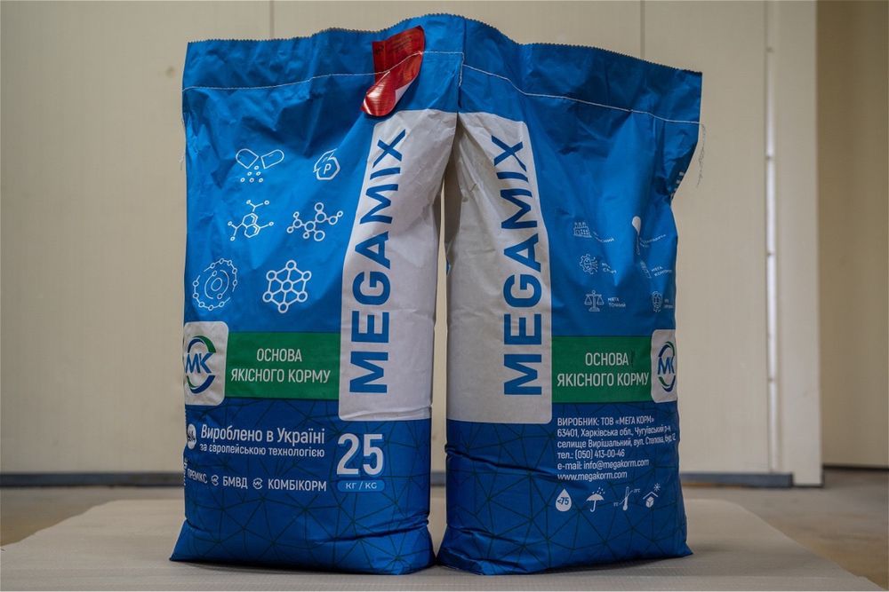 БМВД для свиней, премікси, комбікорма