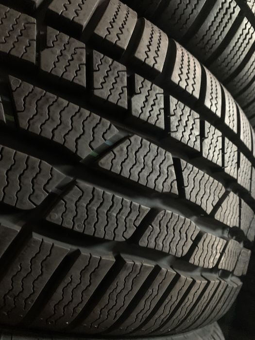 Шини б/у зима 205/55-17 Continental winter TS830p