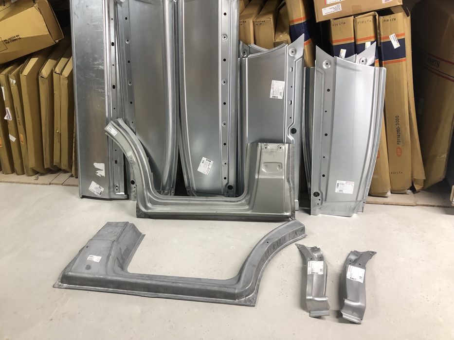 Бочини пороги арки Mercedes Sprinter 2006- Мерседес Спрінтер Дельфін