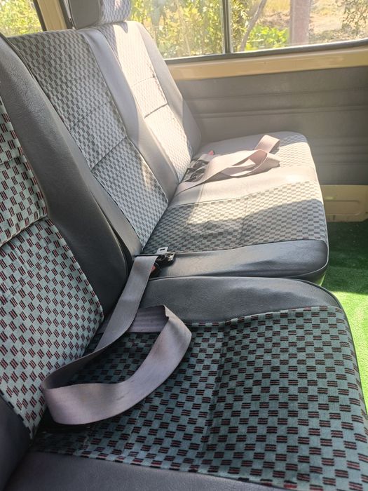 Toyota Hiace 9 lugares