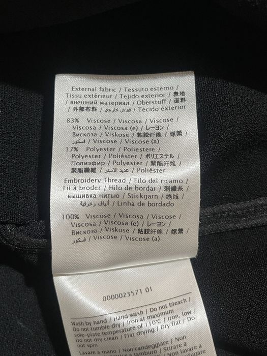 Продам кофточку VALENTINO