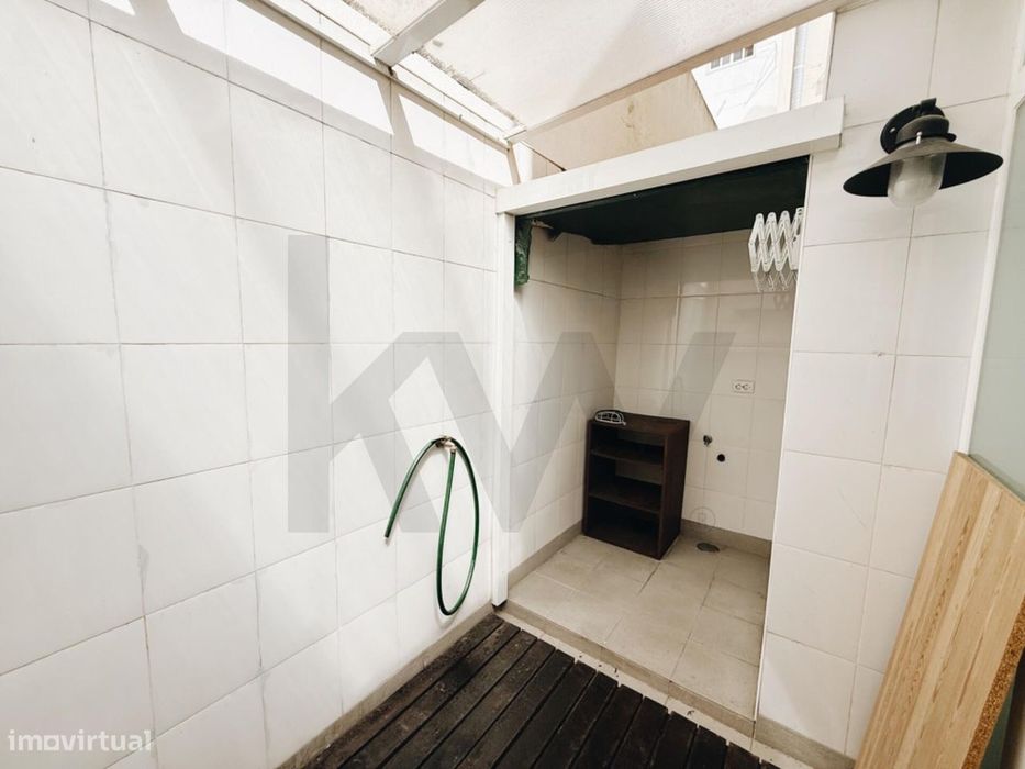 Apartamento T1 com pátio para arrendamento | PENHA DE FRANÇA
