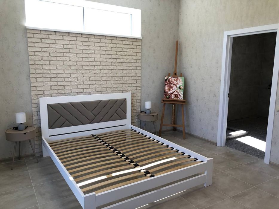 Продаётся новый дом в Обуховке в закрытом охраняемом городке с ремонто