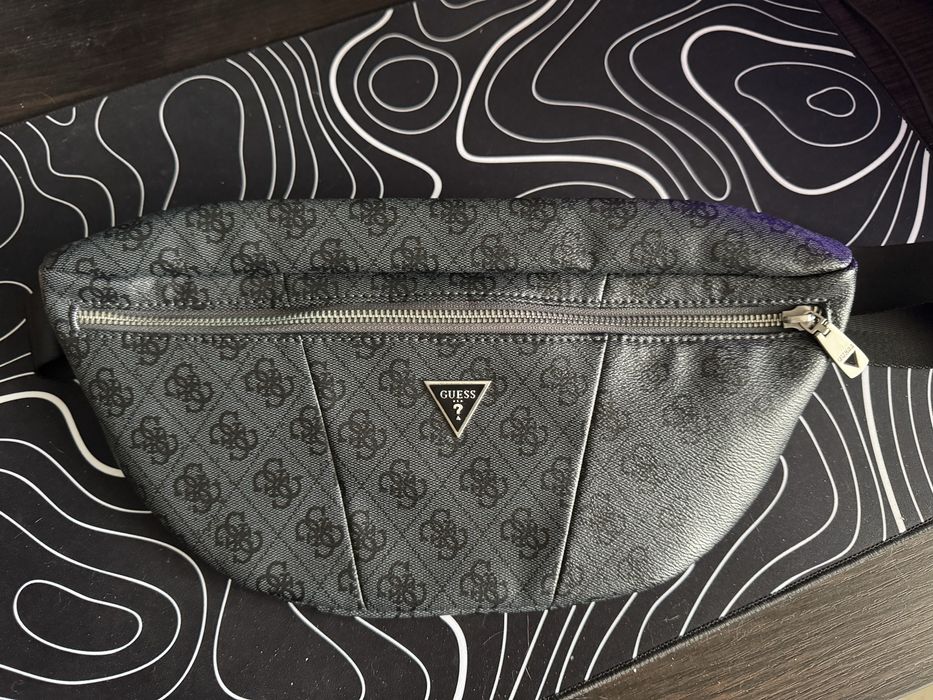 Бананка Guess (оригінал)