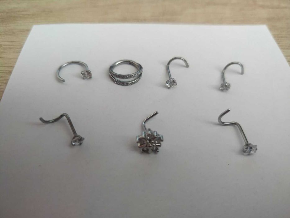 Продам пирсинг в нос.