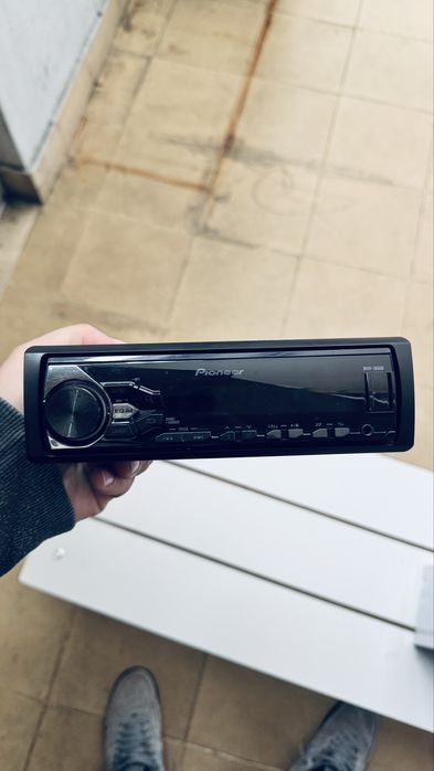 Radio Pioneer para carro com Usb