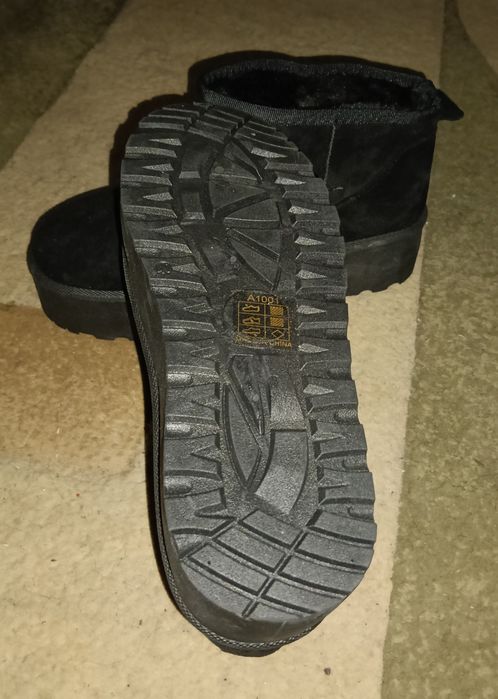 Buty zimowe damskie