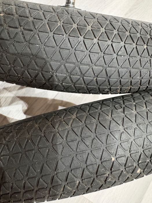 Rodas traseiras Carrinho Quinny