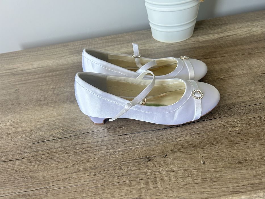 Buty komunijne dla dziewczynki