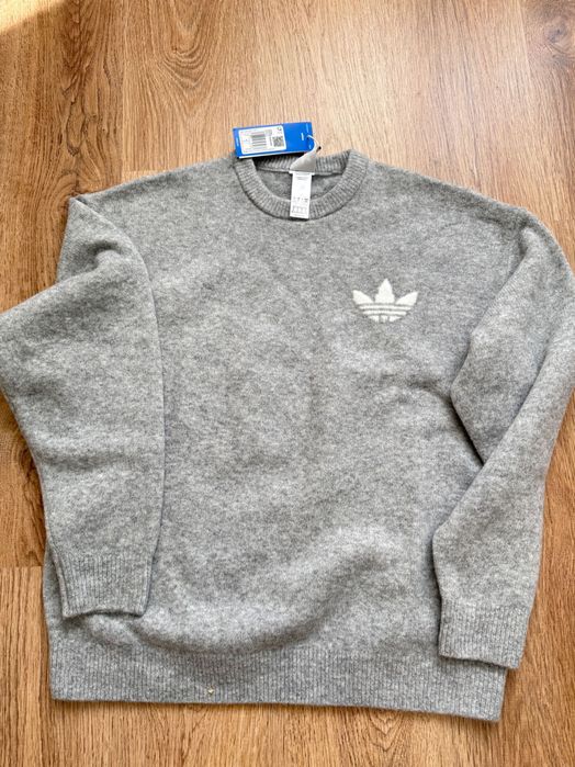 Спортивна кофтина adidas