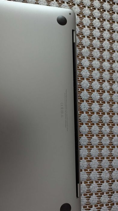 Macbook Pro M1 a2338 13-calowy, M1, 2020 r 8gb 256gb