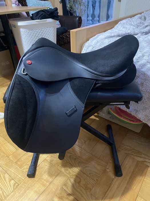 Siodło Thorowgood T4 Pony GP 15 cali czarne