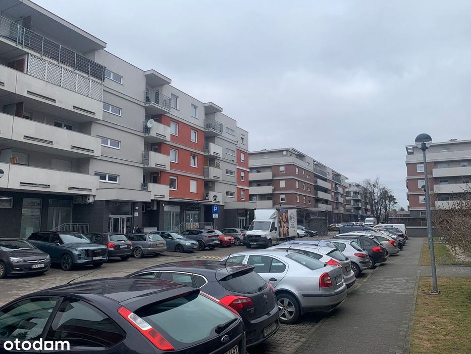 Stylowe 2 pokoje z dużym balkonem i osobną kuchnią
