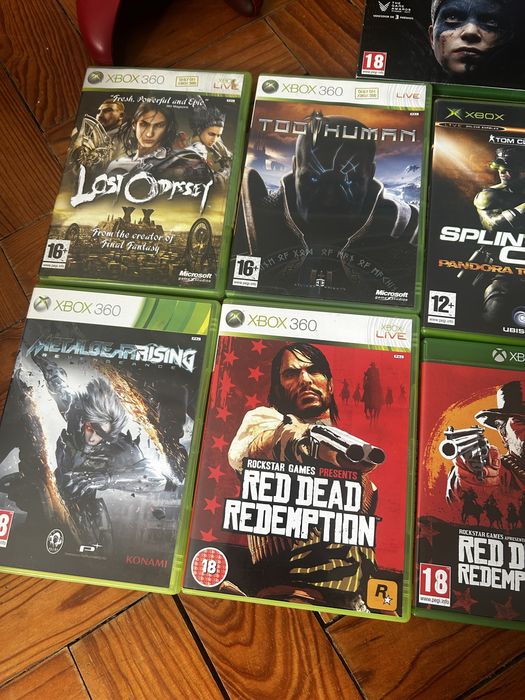 Xbox Series X + Cyberpunk 2077 Colectors + 3 Comandos + 12 jogos