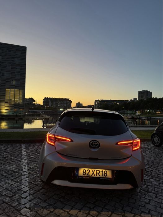 Toyota Corolla Hibrido 1.8 square collection